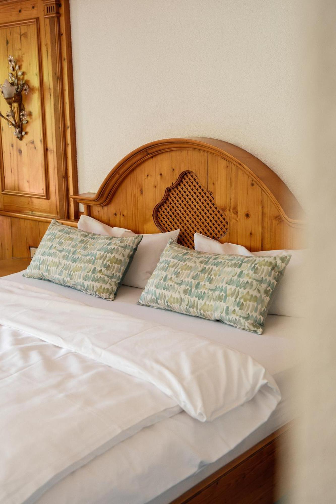 Hotel-Restaurant Kreuzberghof Tagungs- Und Veranstaltungshotel Tiefenbach  Экстерьер фото